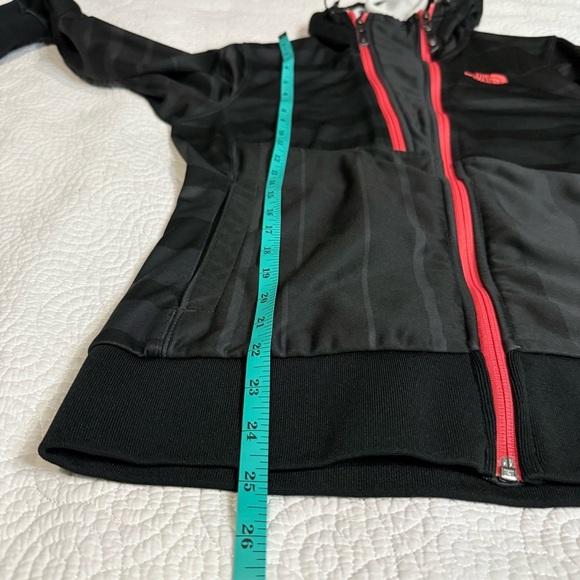 The North Face Gray and Red Hooded Jacket Asymmetrical - Picture 7 of 7